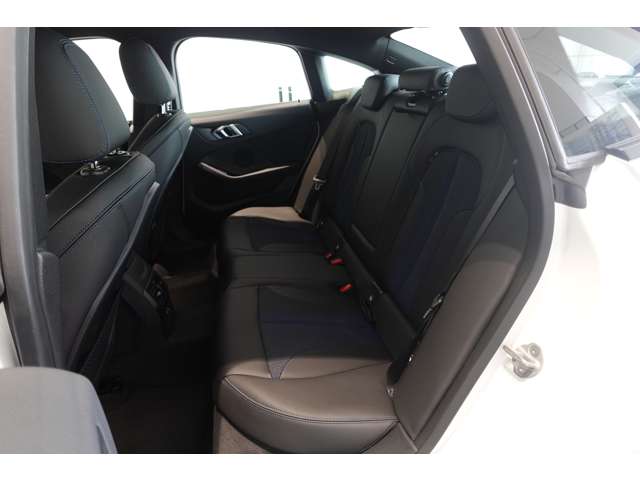 ＢＭＷ ２シリーズ ２１８Ｉ Ｍスポーツ R6年 (近畿) 99