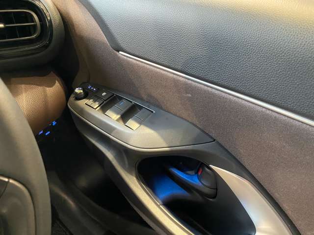 トヨタ ヤリスクロス　ハイブリッド １．５ ハイブリッド Ｚ R3年 (九州・沖縄) 99