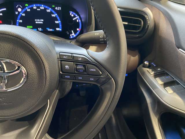 トヨタ ヤリスクロス　ハイブリッド １．５ ハイブリッド Ｚ R3年 (九州・沖縄) 99