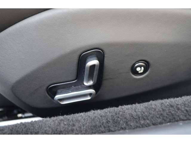 フェラーリ ポルトフィーノ Ｆ１ ＤＣＴ R1年 (関東) 99