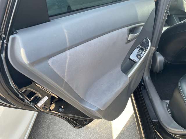 トヨタ プリウス １．８ Ｓ H21年 (東海) 99