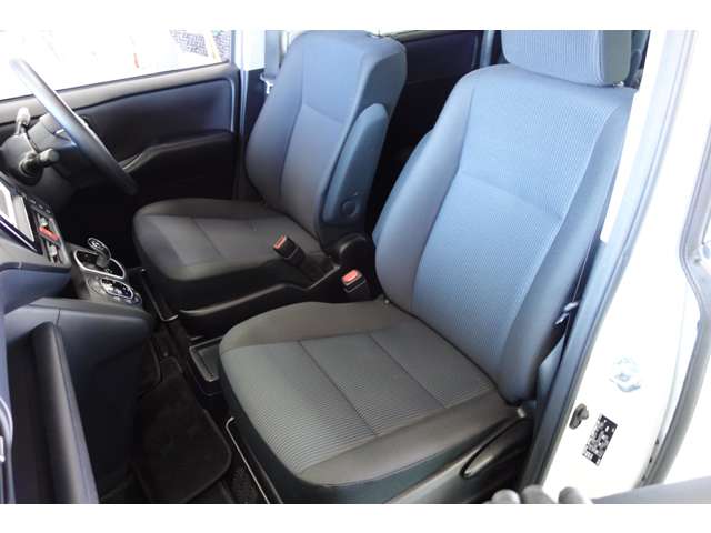 トヨタ ノア １．８ ハイブリッド Ｘ H26年 () 99