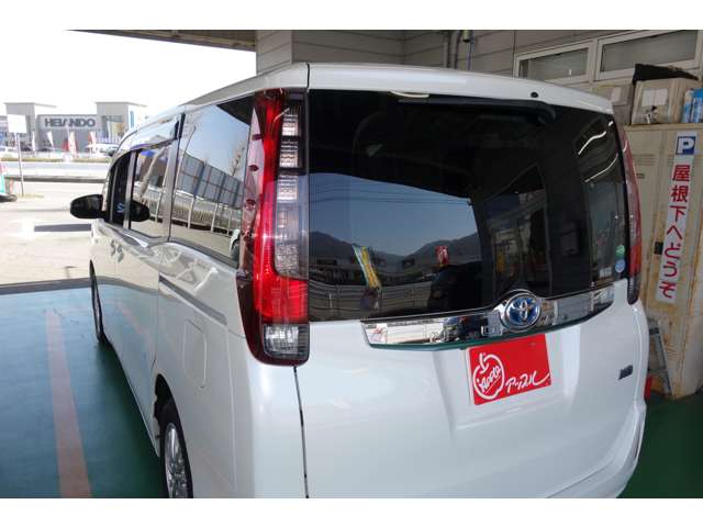 トヨタ ノア １．８ ハイブリッド Ｘ H26年 () 99