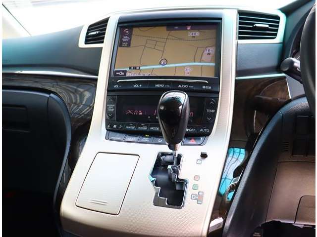 トヨタ ヴェルファイア ２．４ Ｚ ゴールデンアイズＩＩ H26年 (関東) 99