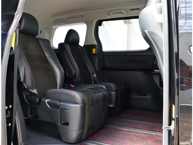 トヨタ ヴェルファイア ２．４ Ｚ ゴールデンアイズＩＩ H26年 (関東) 99