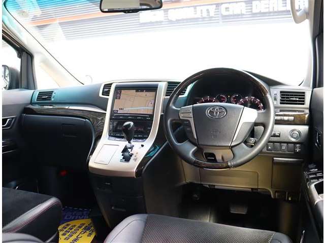 トヨタ ヴェルファイア ２．４ Ｚ ゴールデンアイズＩＩ H26年 (関東) 99