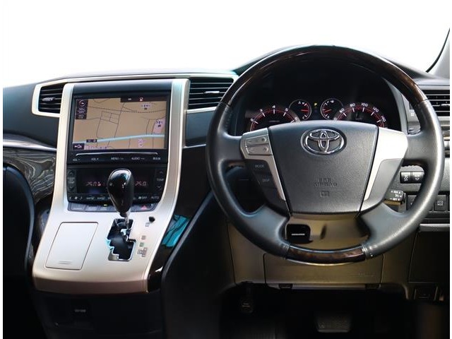 トヨタ ヴェルファイア ２．４ Ｚ ゴールデンアイズＩＩ H26年 (関東) 99