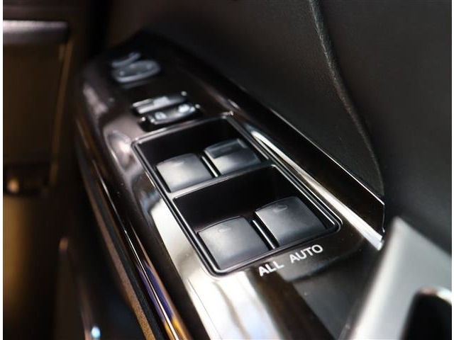 トヨタ ヴェルファイア ２．４ Ｚ ゴールデンアイズＩＩ H26年 (関東) 99