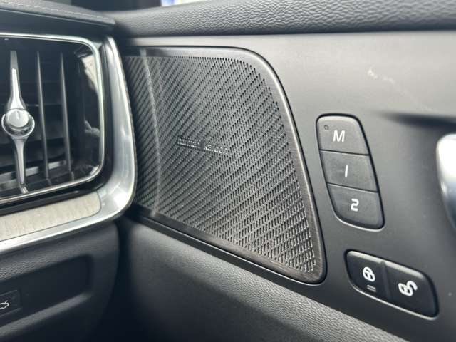 ボルボ Ｓ６０ アルティメット　Ｂ４ R6年 (東北) 99