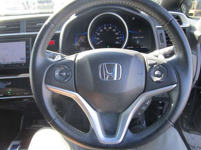 ホンダ フィット　ハイブリッド １．５ ハイブリッド Ｓパッケージ H26年 (関東) 99