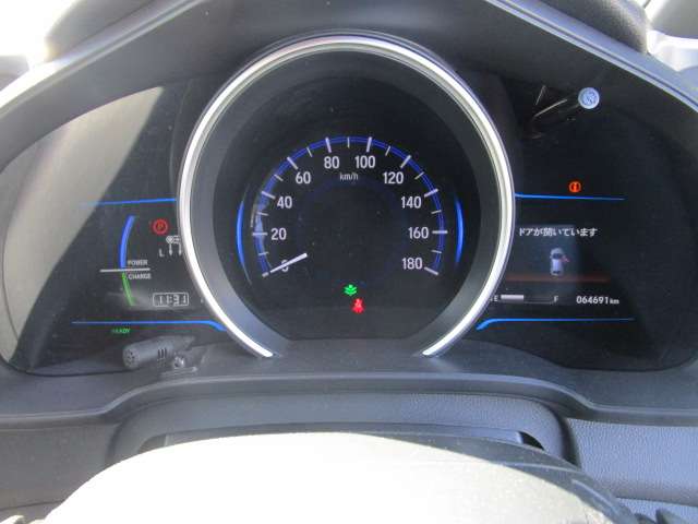 ホンダ フィット　ハイブリッド １．５ ハイブリッド Ｓパッケージ H26年 (関東) 99