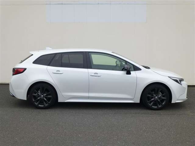 トヨタ カローラ　ツーリング　ハイブリッド １．８ ハイブリッド ＷＸＢ R6年 (東北) 99