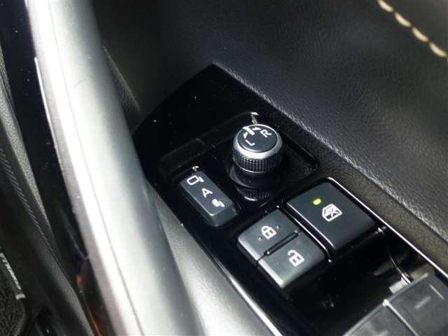 トヨタ カローラ　ツーリング　ハイブリッド １．８ ハイブリッド ＷＸＢ R6年 (東北) 99