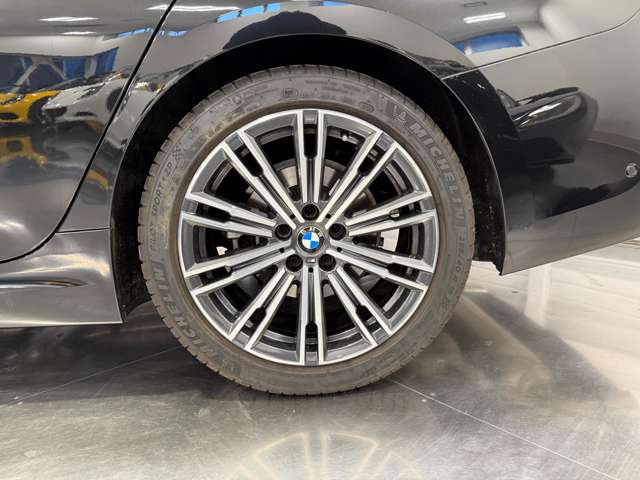 ＢＭＷ ３シリーズ ３１８Ｉ Ｍスポーツ R3年 (関東) 99