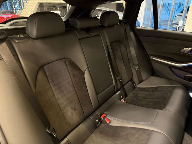 ＢＭＷ ３シリーズ ３１８Ｉ Ｍスポーツ R3年 (関東) 99