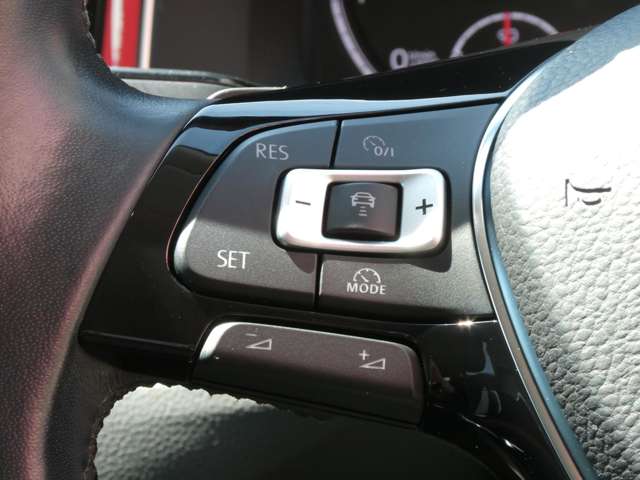 フォルクスワーゲン ポロ ＴＳＩ　ハイライン H30年 (関東) 99