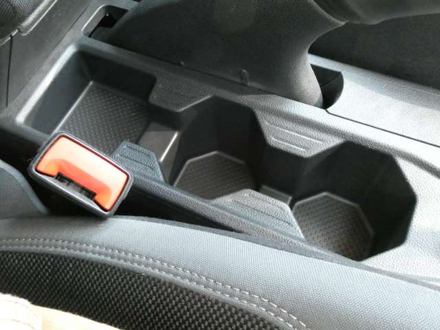 フォルクスワーゲン ポロ ＴＳＩ　ハイライン H30年 (関東) 99