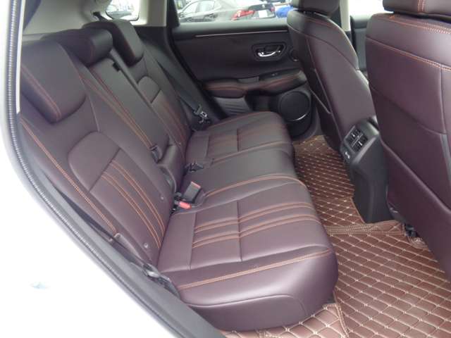 ホンダ ＺＲ－Ｖ ２．０ Ｅ：ＨＥＶ Ｚ R6年 (中国) 99