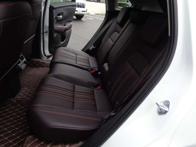 ホンダ ＺＲ－Ｖ ２．０ Ｅ：ＨＥＶ Ｚ R6年 (中国) 99