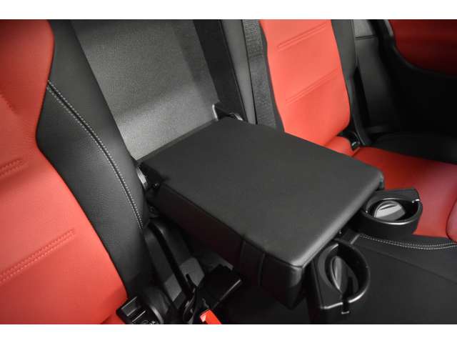 ＡＭＧ ＧＬＢ ３５ ４マチック ４ＷＤ R3年 (関東) 99