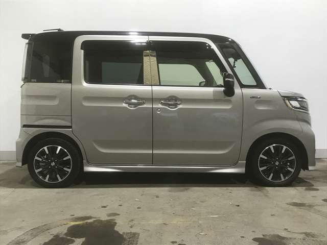 スズキ スペーシア　ギア ６６０ カスタム ハイブリッド ＸＳターボ ４ＷＤ R4年 (北海道) 99