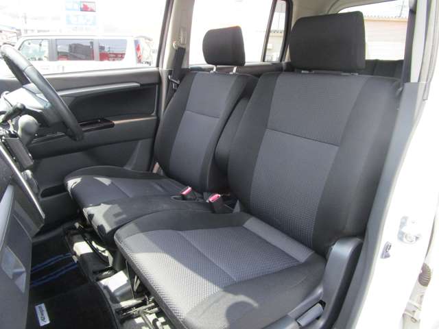 マツダ ＡＺ−ワゴン ６６０ カスタムスタイル ＸＴ ４ＷＤ H22年 (中国) 99