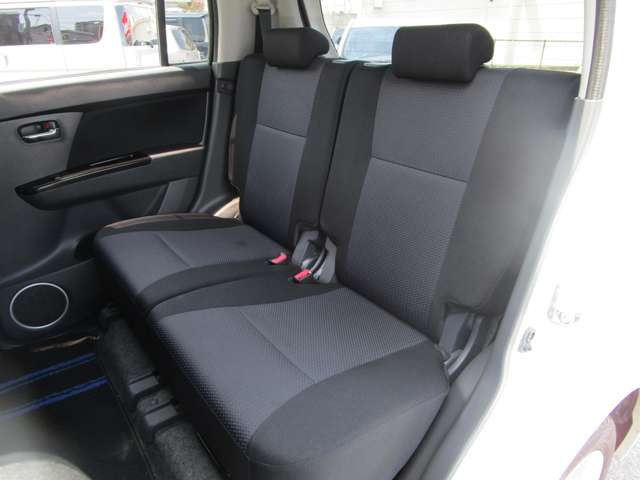 マツダ ＡＺ−ワゴン ６６０ カスタムスタイル ＸＴ ４ＷＤ H22年 (中国) 99