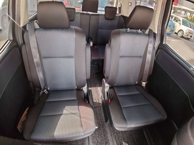 トヨタ ヴォクシー ２．０ ＺＳ H26年 (中国) 99