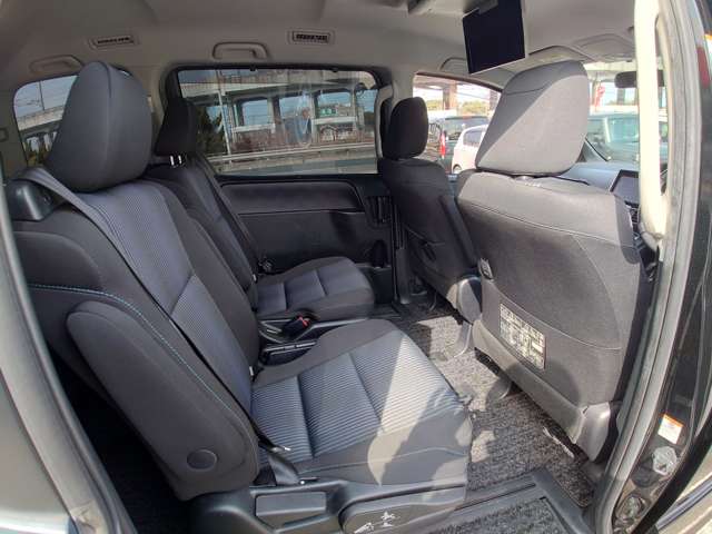 トヨタ ヴォクシー ２．０ ＺＳ H26年 (中国) 99