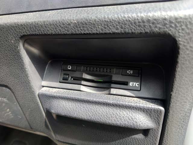 トヨタ ヴォクシー ２．０ ＺＳ H26年 (中国) 99