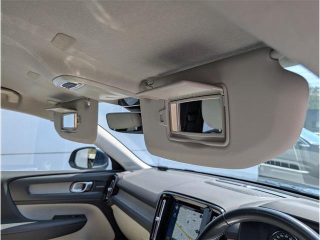 ボルボ ＸＣ４０ Ｔ４ ＡＷＤ インスクリプション ４ＷＤ R2年 (東北) 99