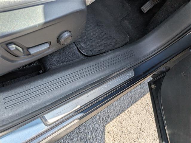 ボルボ ＸＣ４０ Ｔ４ ＡＷＤ インスクリプション ４ＷＤ R2年 (東北) 99