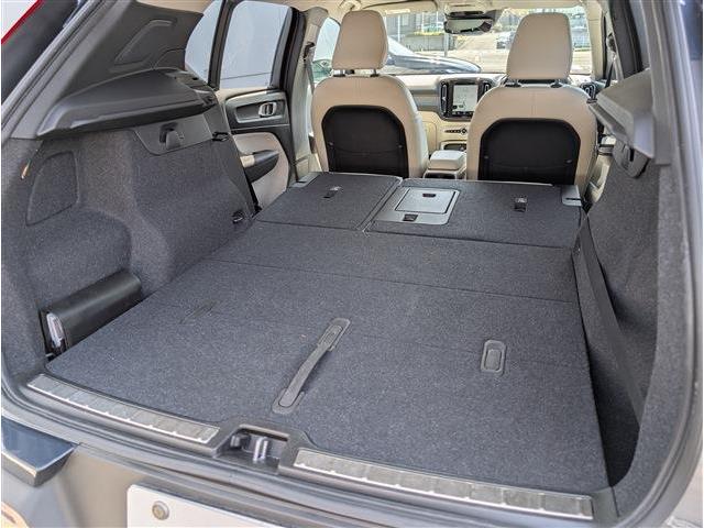 ボルボ ＸＣ４０ Ｔ４ ＡＷＤ インスクリプション ４ＷＤ R2年 (東北) 99