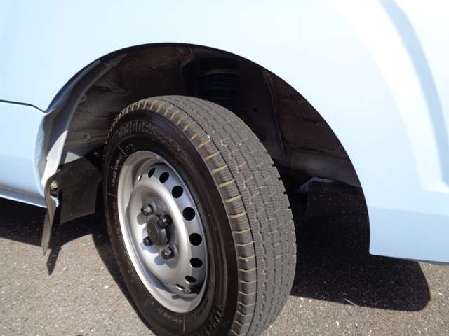 ダイハツ ハイゼットトラック ６６０ ジャンボ ＳＡＩＩＩＴ ３方開 ４ＷＤ R2年 () 99