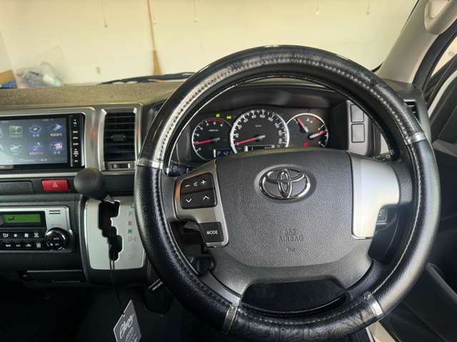 トヨタ ハイエースバン ３．０ スーパーＧＬ ロング ディーゼルターボ ４ＷＤ H26年 (東北) 99