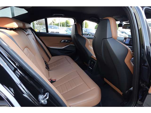 ＢＭＷ ３シリーズ Ｍ３４０Ｉ Ｘドライブ ４ＷＤ R4年 (近畿) 99