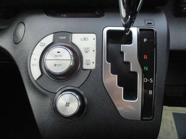 トヨタ シエンタ １．５ Ｇ H28年 (中国) 99