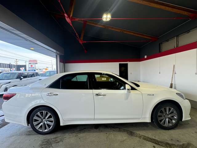 トヨタ クラウン　ハイブリッド ハイブリッド ２．５ Ｓ ＦＯＵＲ ４ＷＤ Ｊフロンティア リミテッド H30年 (東北) 99