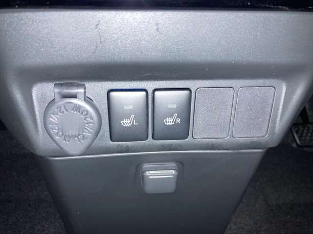 ダイハツ トール １．０ カスタムＧ ４ＷＤ R6年 (東北) 99