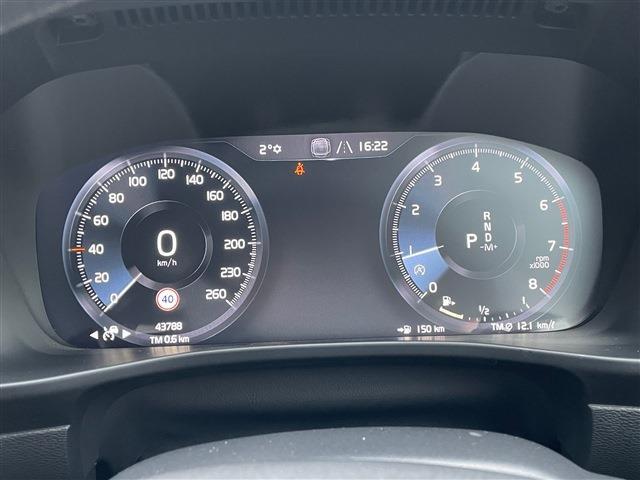 ボルボ ＸＣ４０ Ｔ４ ＡＷＤ インスクリプション ４ＷＤ R1年 (東北) 99
