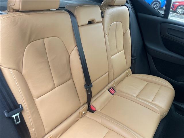 ボルボ ＸＣ４０ Ｔ４ ＡＷＤ インスクリプション ４ＷＤ R1年 (東北) 99