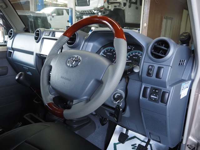 トヨタ ランドクルーザーピックアップ ４．０ ４ＷＤ H27年 (関東) 99