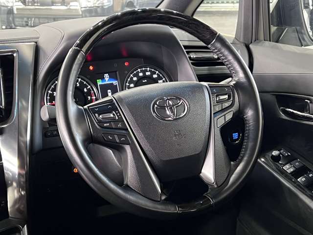 トヨタ ヴェルファイア ２．５ Ｚ Ａエディション ゴールデンアイズ H29年 (関東) 99