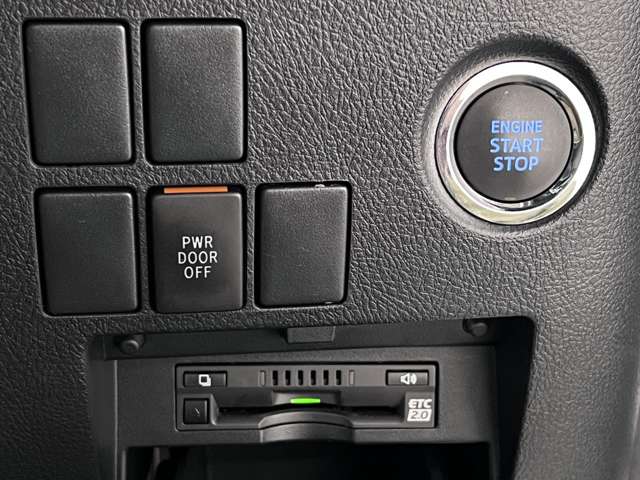 トヨタ ヴェルファイア ２．５ Ｚ Ａエディション ゴールデンアイズ H29年 (関東) 99