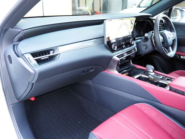 レクサス ＲＸ５００ｈ ５００Ｈ Ｆスポーツ パフォーマンス ４ＷＤ R6年 (近畿) 99