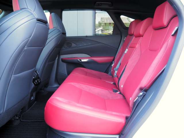 レクサス ＲＸ５００ｈ ５００Ｈ Ｆスポーツ パフォーマンス ４ＷＤ R6年 (近畿) 99