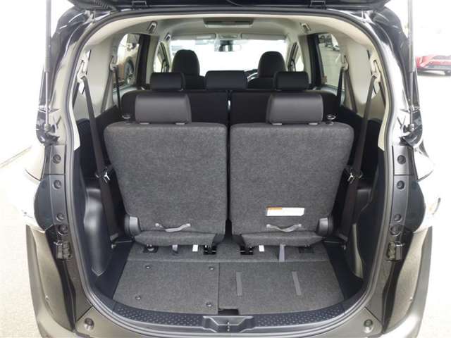 トヨタ シエンタ　ハイブリッド ハイブリッド １．５ Ｇ セーフティ エディションＩＩ R4年 (東北) 99