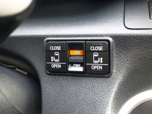 トヨタ シエンタ　ハイブリッド ハイブリッド １．５ Ｇ セーフティ エディションＩＩ R4年 (東北) 99