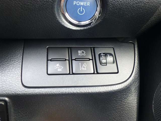 トヨタ シエンタ　ハイブリッド ハイブリッド １．５ Ｇ セーフティ エディションＩＩ R4年 (東北) 99