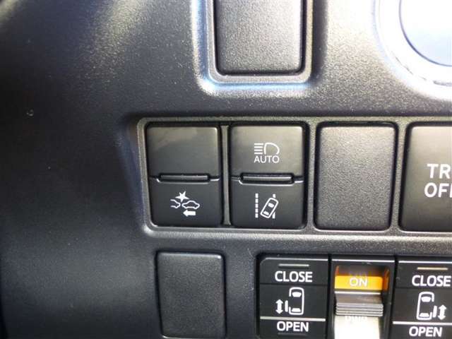 トヨタ ノア １．８ ハイブリッド Ｇ R1年 (東北) 99